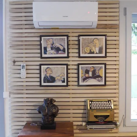 Vintage In Apartment *